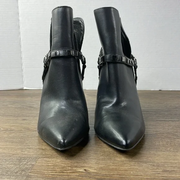 BCBGeneration Women’s Timoh Studded Pointed Toe Black Heeled Booties, size 7.5 - Picture 4 of 13